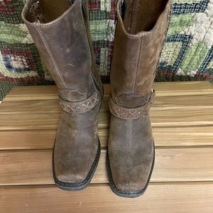 Harley Davidson brand, size 9 boots.